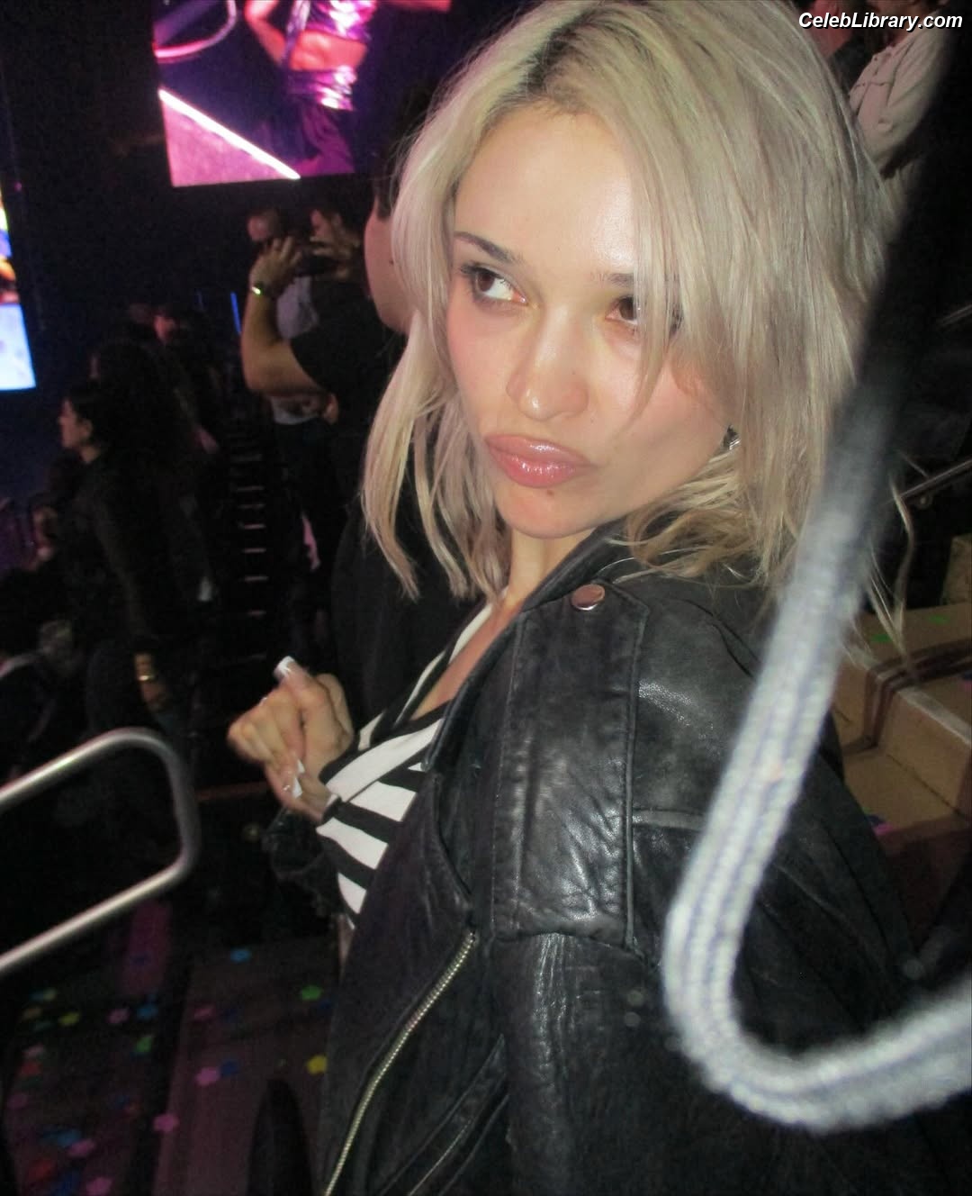 Lolo Zouai photo 9 of 74