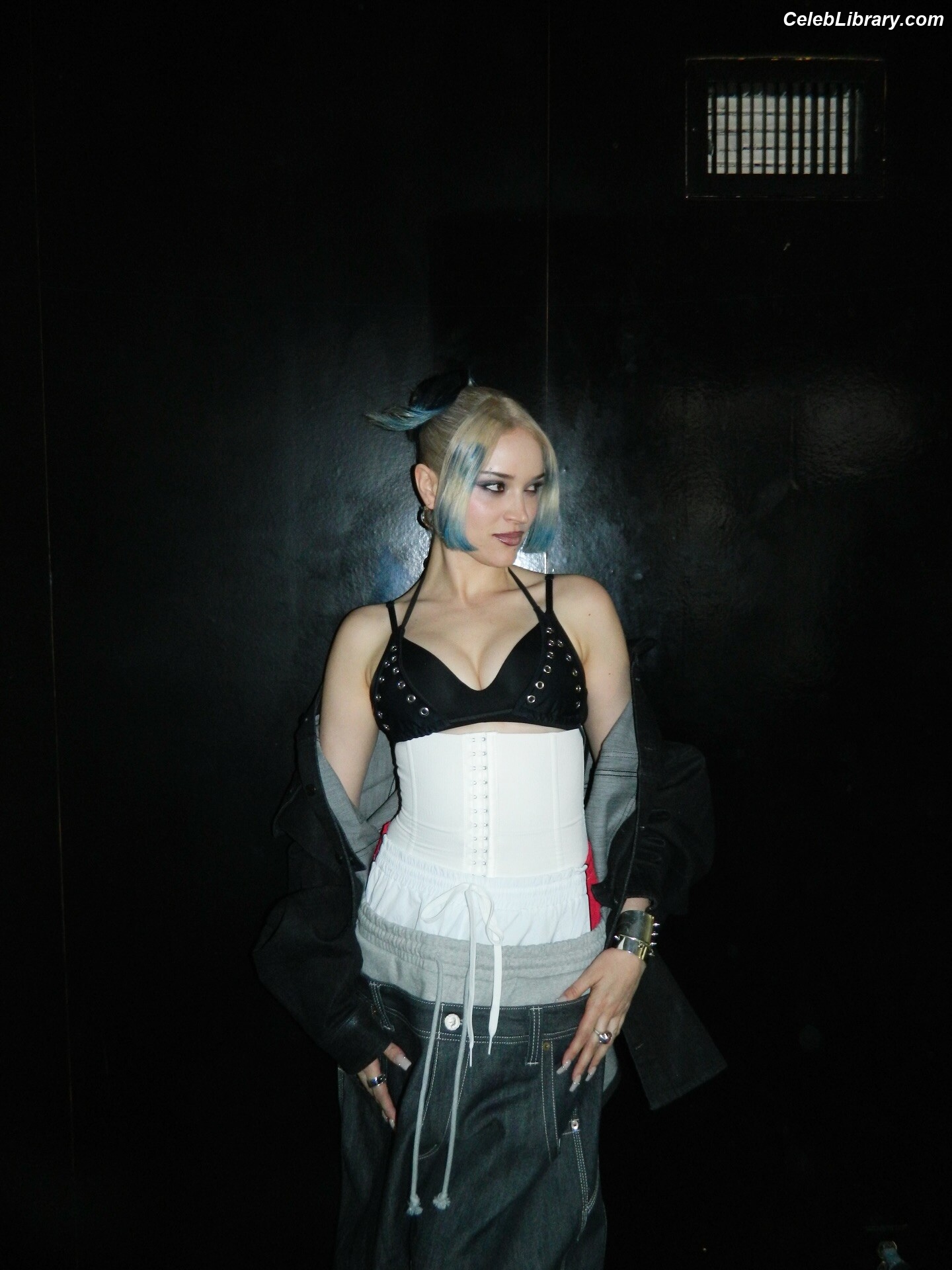 Lolo Zouai photo 2 of 74