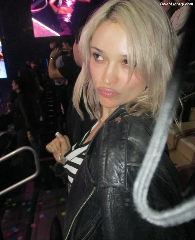 Lolo Zouai photo 10 of 74