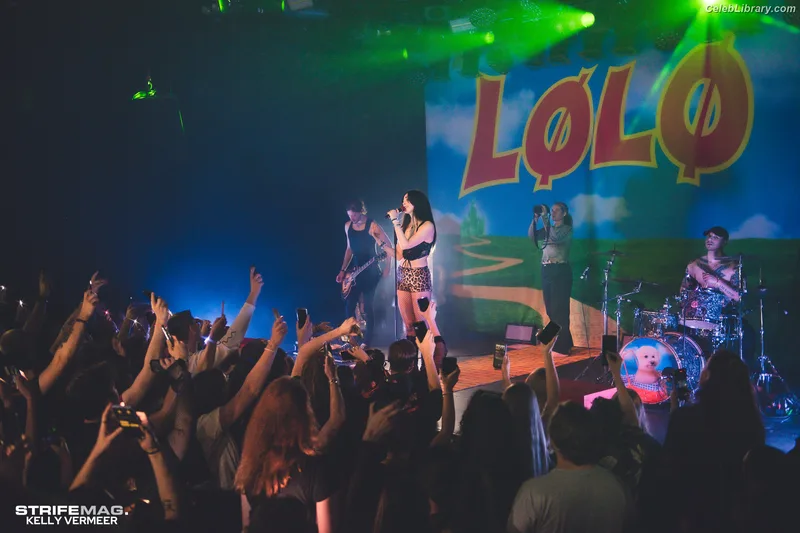 Lølø photo 9 of 1184