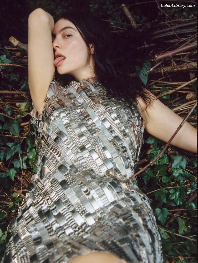 Lorde photo 17 of 543