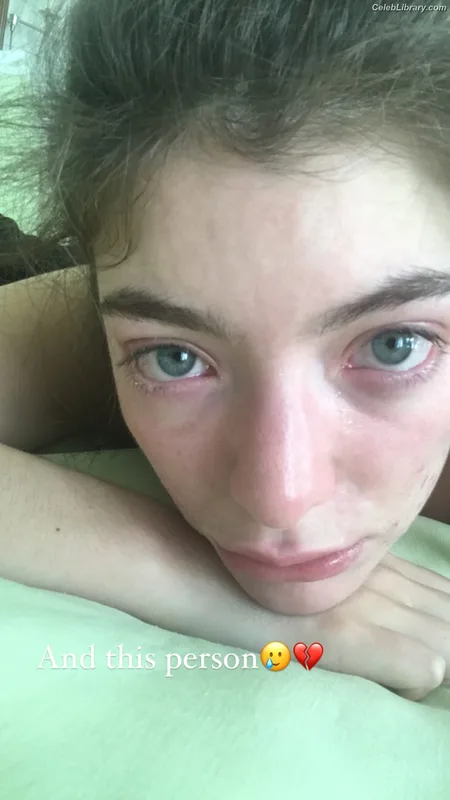Lorde photo 3 of 540