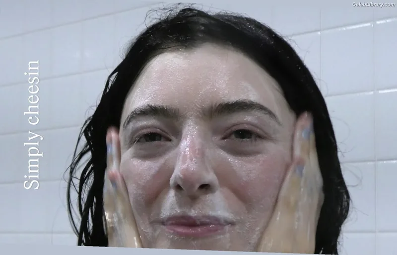 Lorde photo 24 of 540