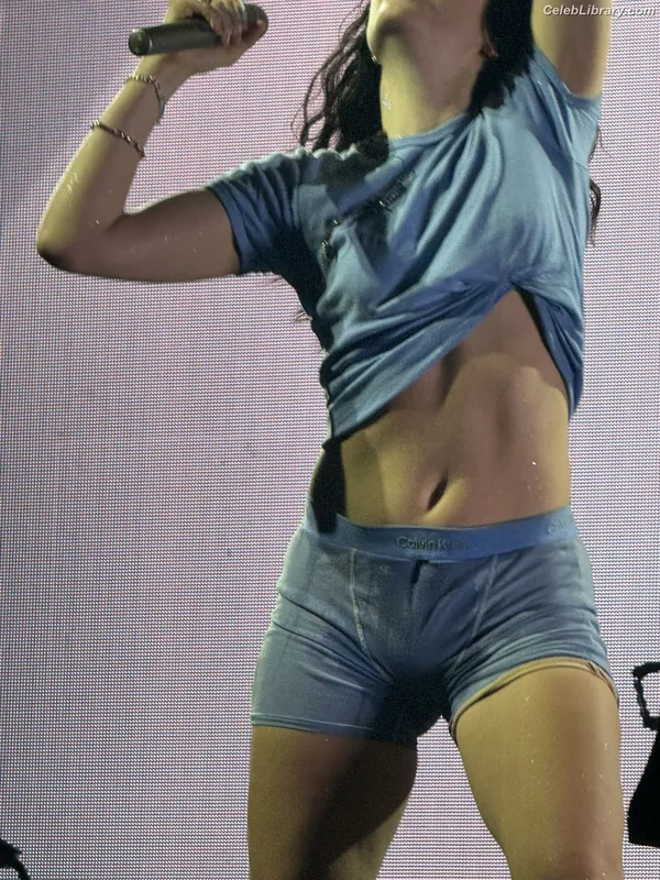 Lorde photo 11 of 540