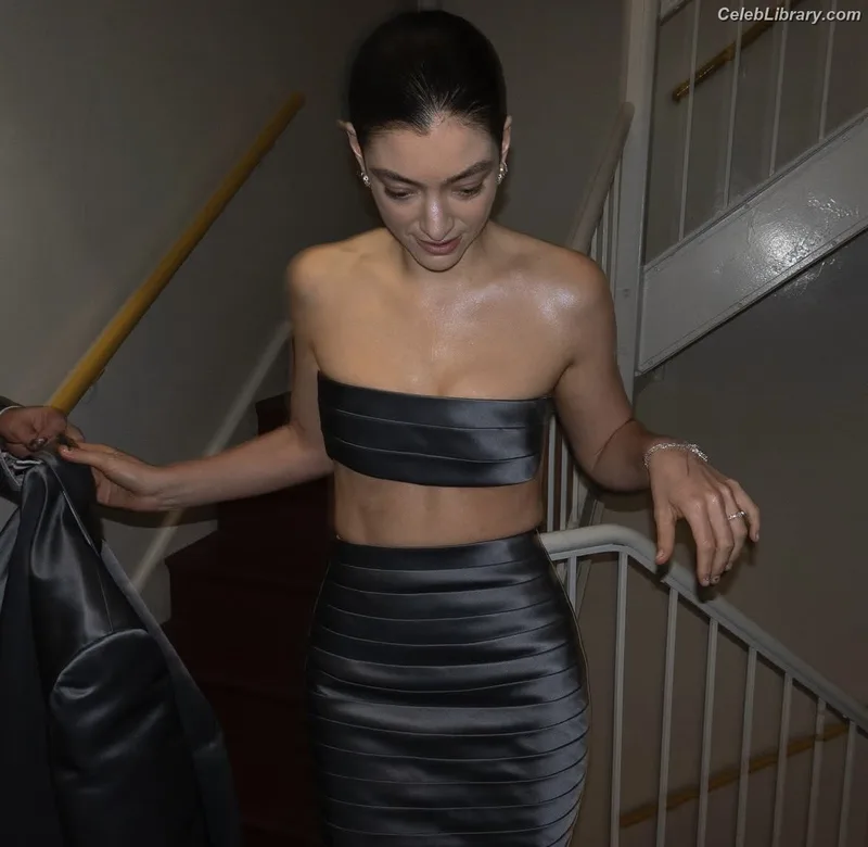 Lorde photo 4 of 540