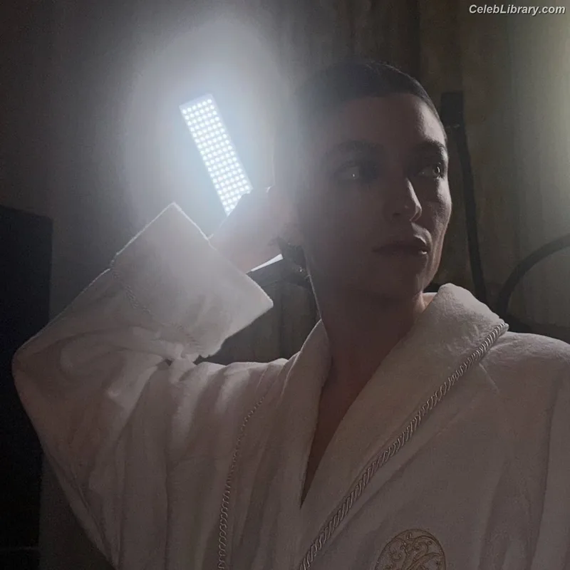 Lorde photo 24 of 540