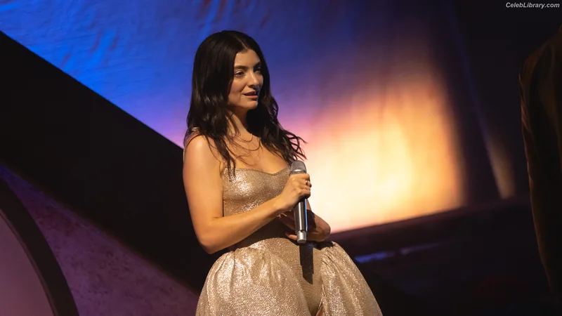 Lorde photo 23 of 540