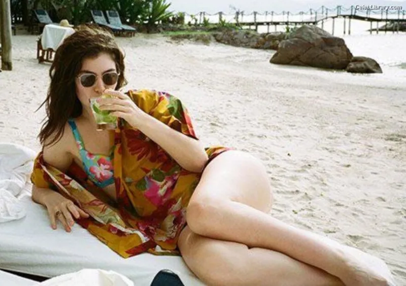 Lorde photo 4 of 540