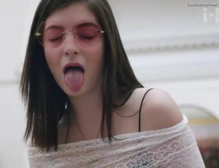 Lorde photo 14 of 540