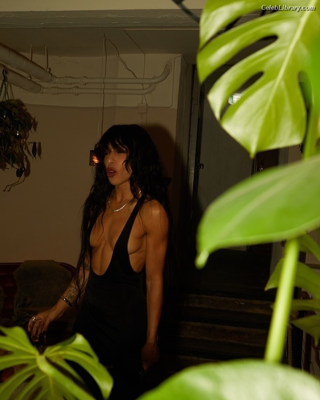Loreen photo 2 of 33