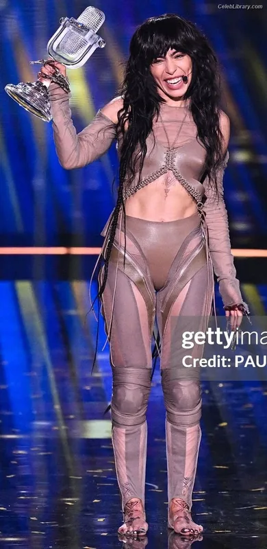 Loreen photo 7 of 33