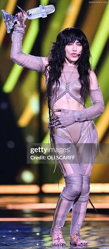 Loreen photo 8 of 33