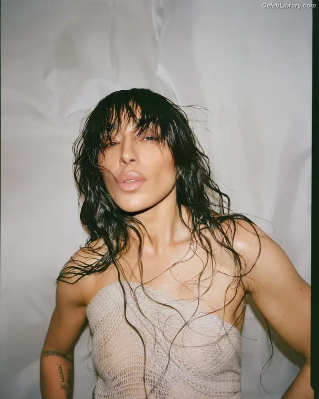 Loreen photo 22 of 33