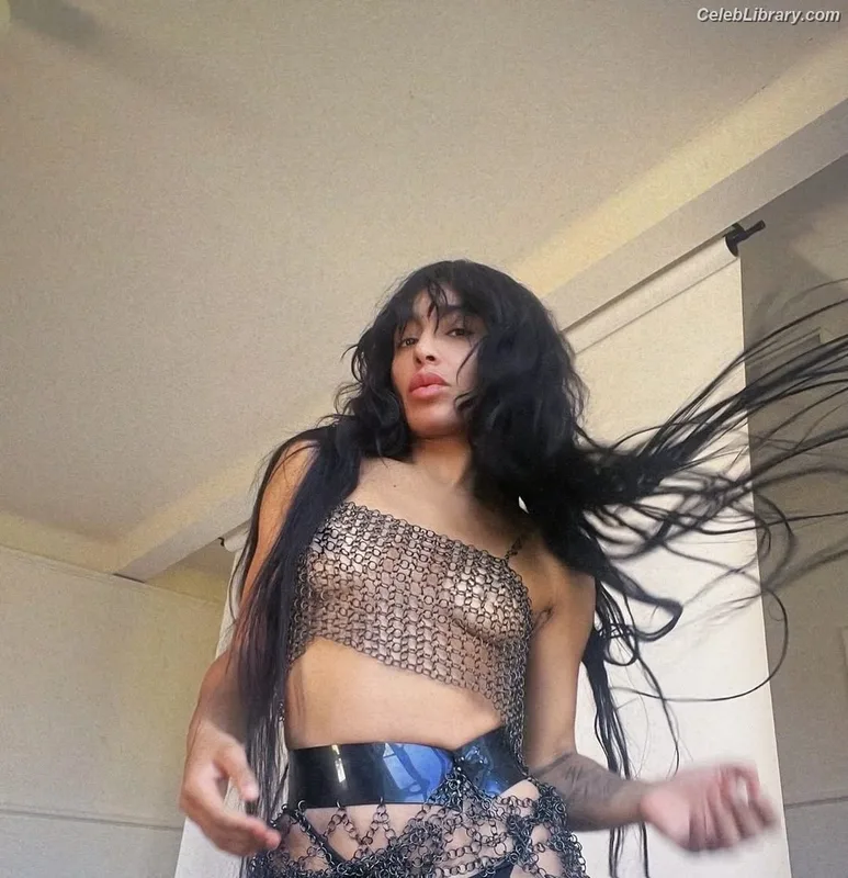 Loreen photo 24 of 33