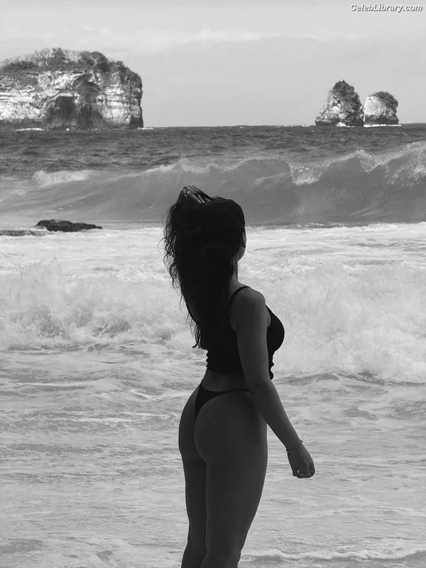 Lorena Duran photo 6 of 162