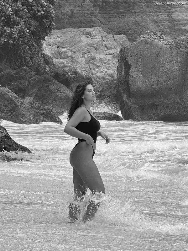 Lorena Duran photo 10 of 162