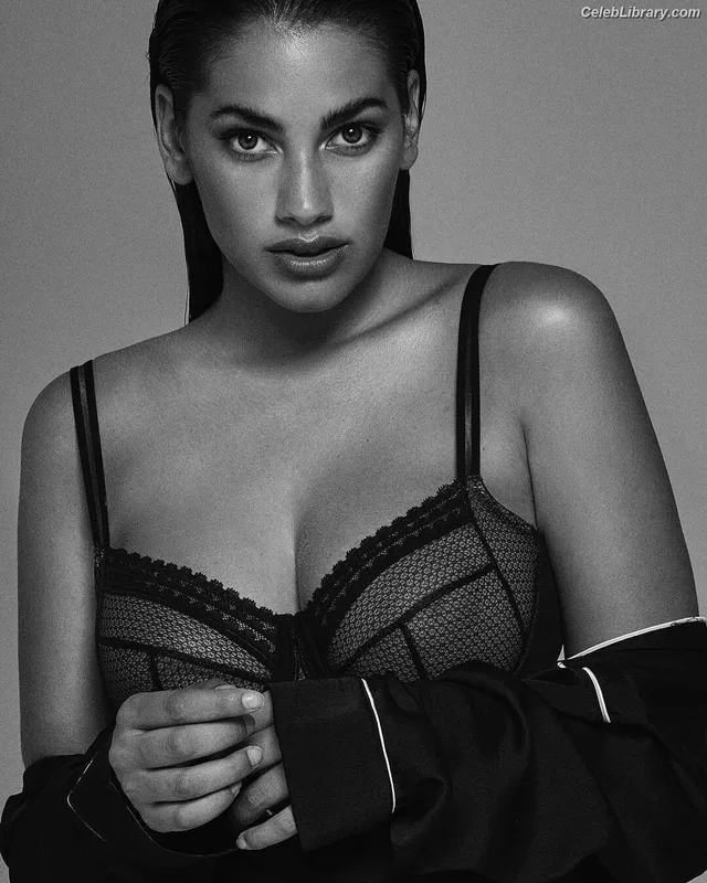 Lorena Duran photo 23 of 162