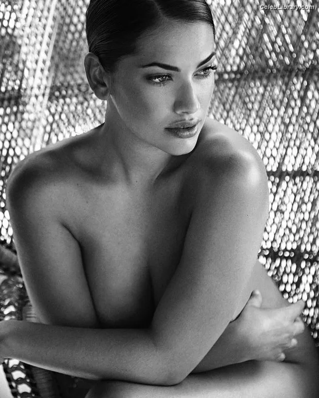 Lorena Duran photo 6 of 162