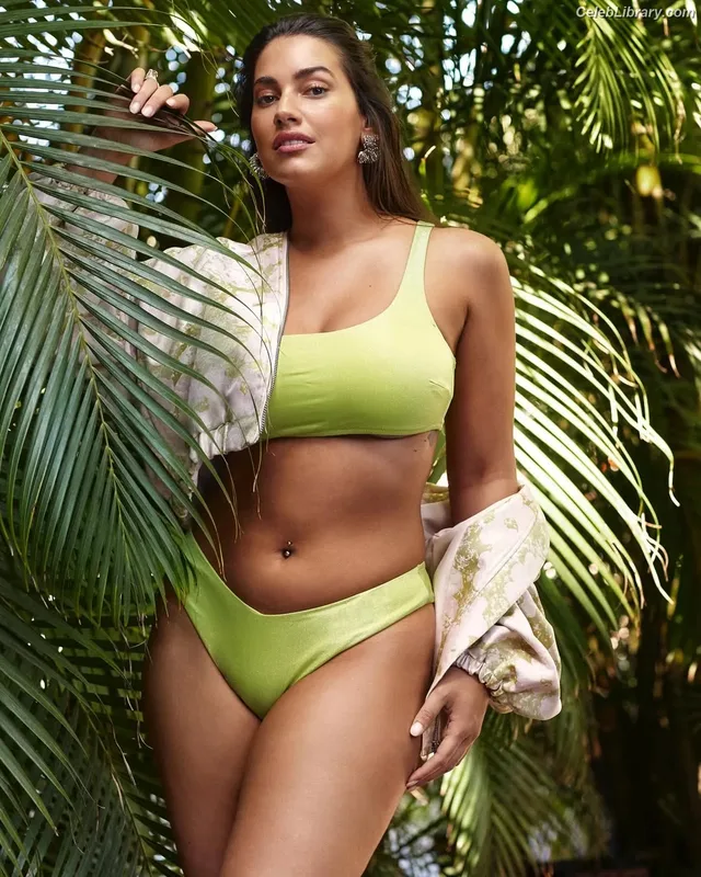 Lorena Duran photo 12 of 162