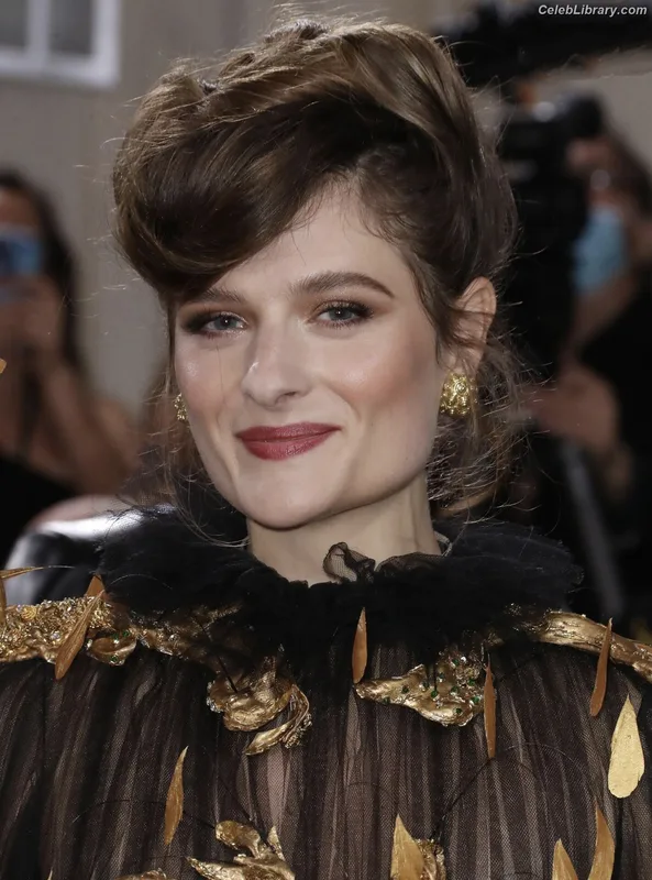 Louisa Jacobson photo 1 of 67