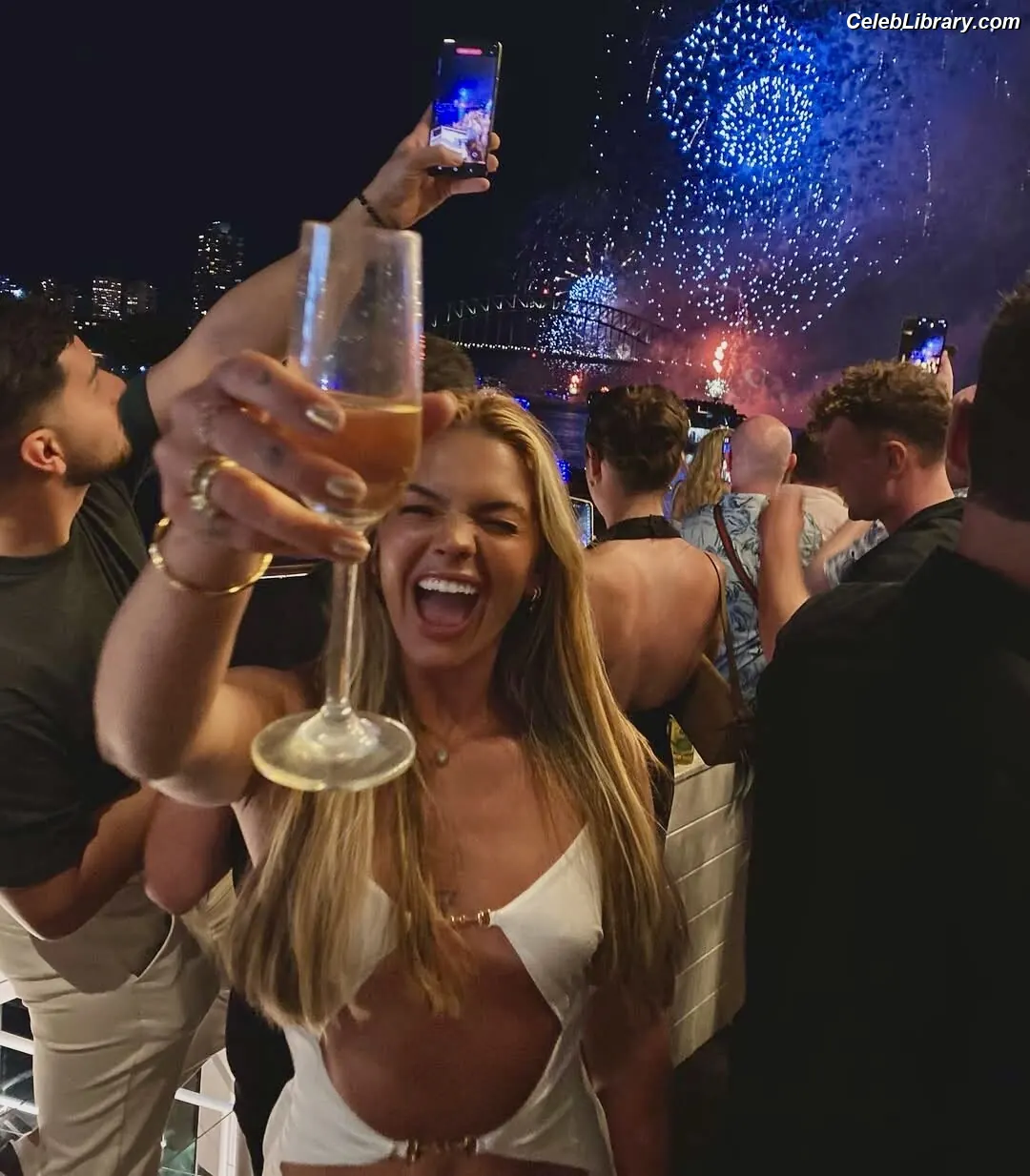 Louisa Johnson photo 19 of 126