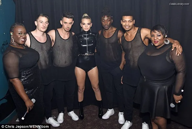 Louisa Johnson photo 13 of 127