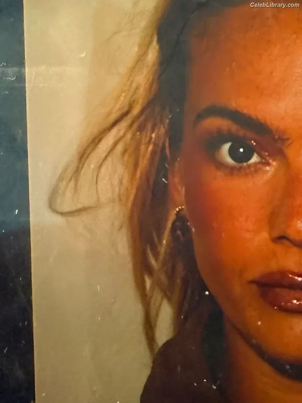 Louisa Johnson photo 7 of 127