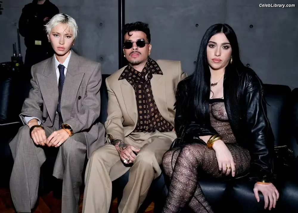 Lourdes Leon photo 2 of 357