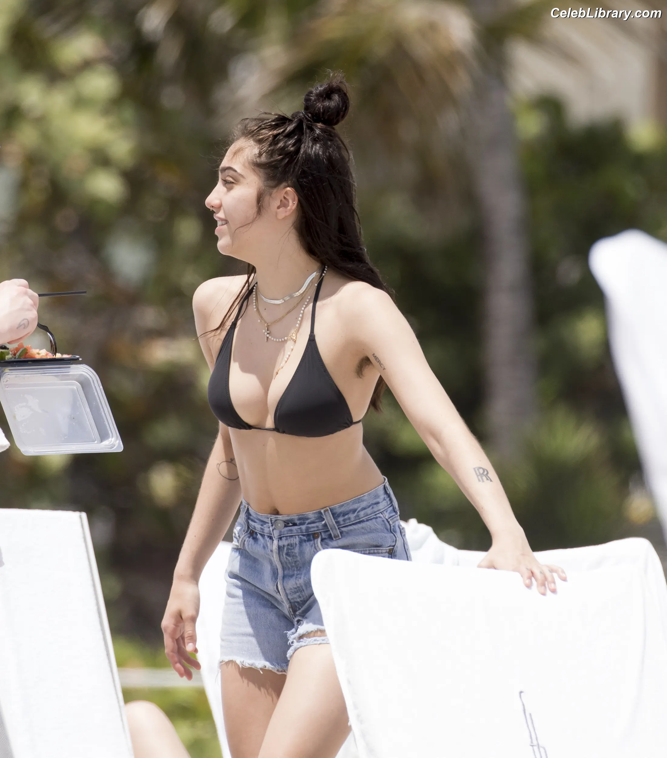 Lourdes Leon photo 4 of 357