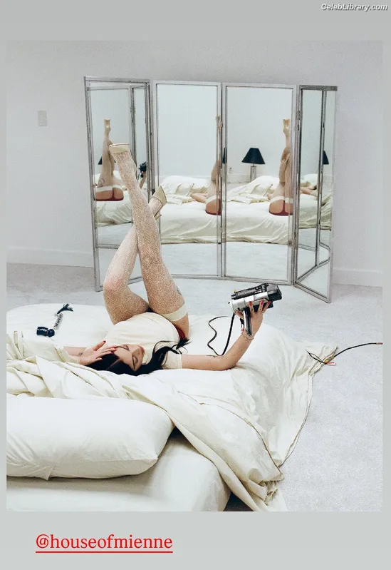 Lourdes Leon photo 12 of 358