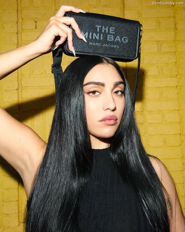 Lourdes Leon photo 13 of 358