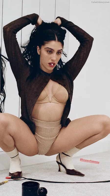 Lourdes Leon photo 21 of 358