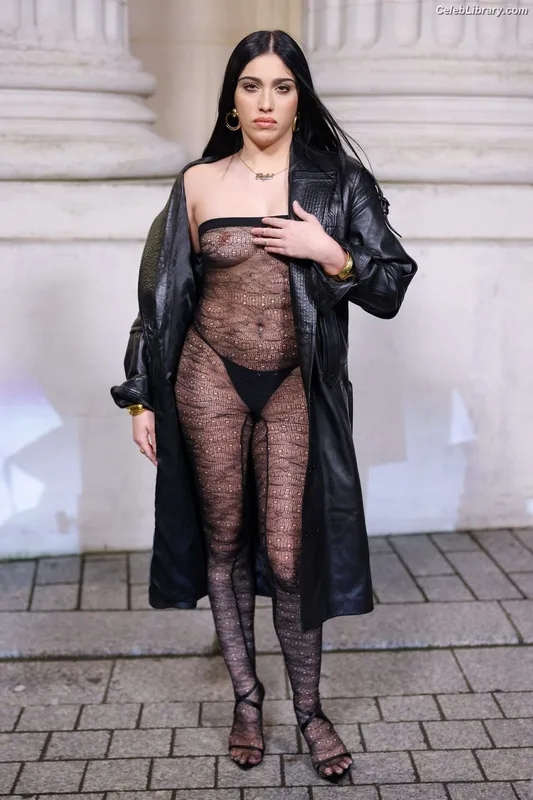 Lourdes Leon photo 15 of 358