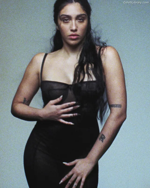 Lourdes Leon photo 16 of 358