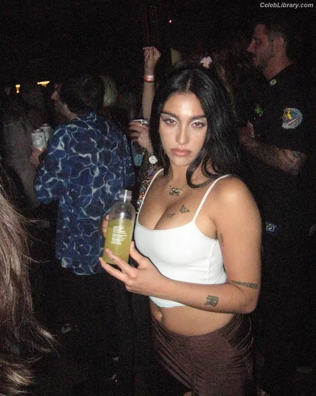 Lourdes Leon photo 20 of 358
