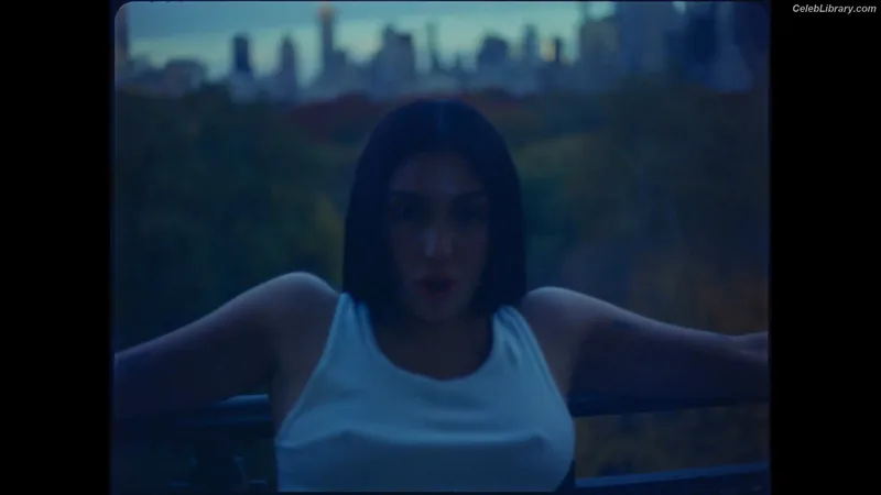 Lourdes Leon photo 16 of 358