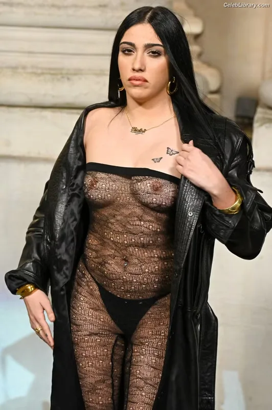 Lourdes Leon photo 13 of 358