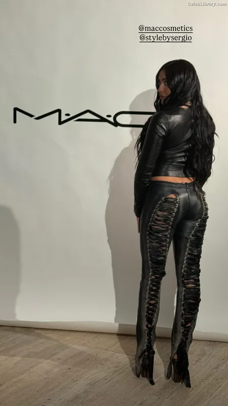 Lourdes Leon photo 17 of 358
