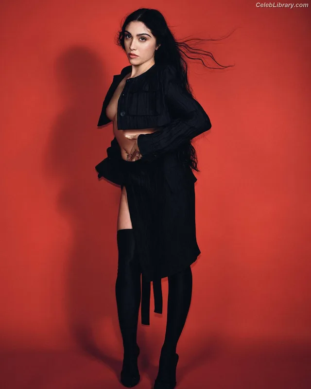 Lourdes Leon photo 18 of 358