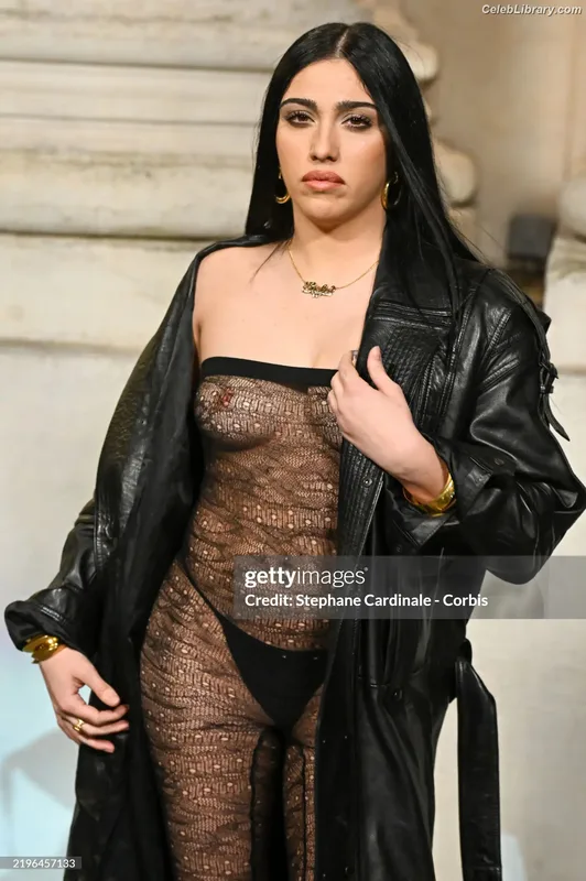 Lourdes Leon photo 22 of 358