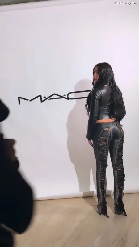 Lourdes Leon photo 9 of 358