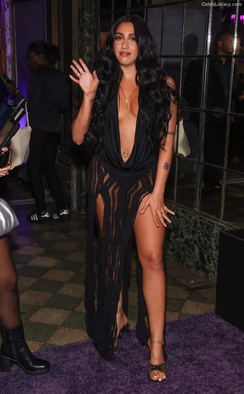 Lourdes Leon photo 17 of 358
