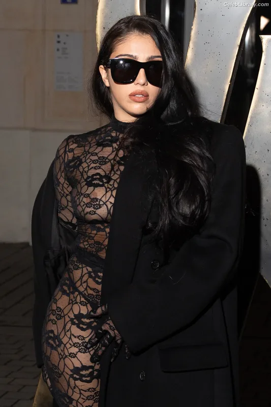 Lourdes Leon photo 9 of 358