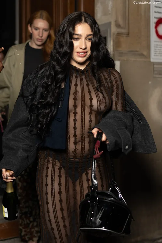 Lourdes Leon photo 6 of 358