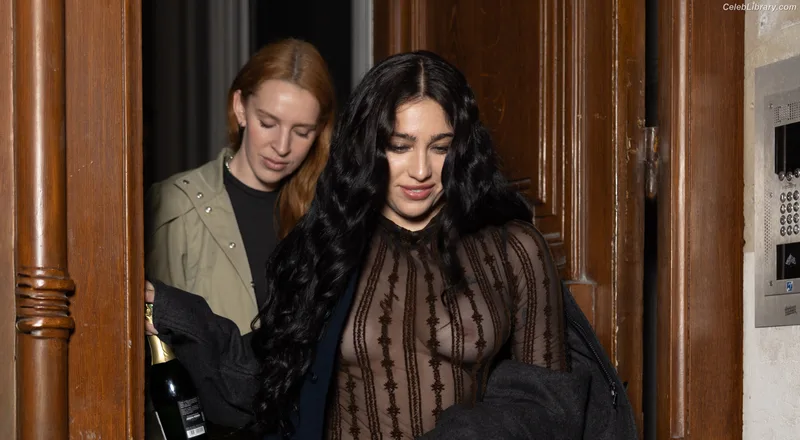 Lourdes Leon photo 9 of 358