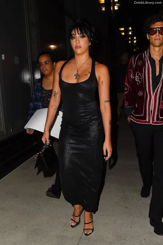 Lourdes Leon photo 16 of 358