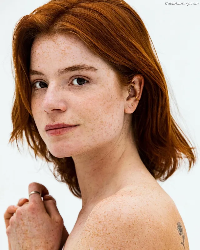 Luca Hollestelle photo 8 of 485