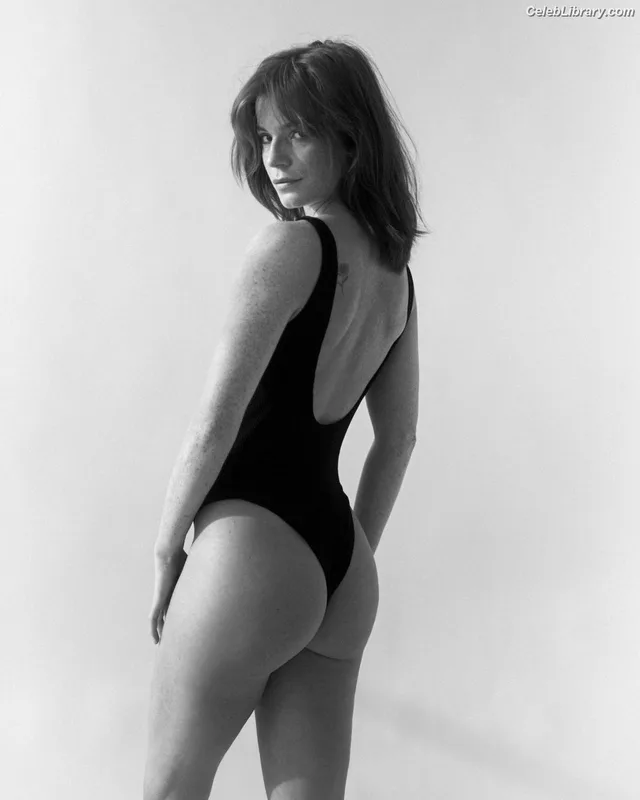 Luca Hollestelle photo 9 of 485
