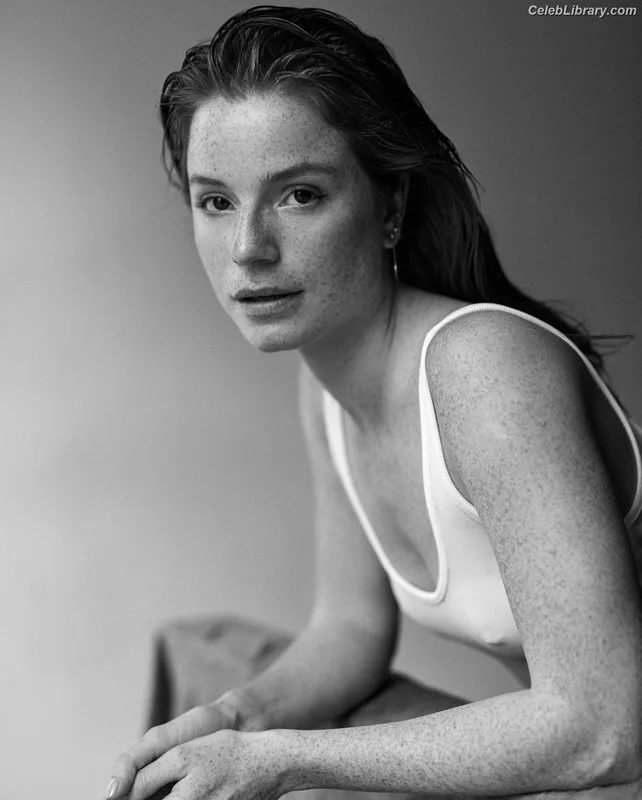 Luca Hollestelle photo 12 of 485