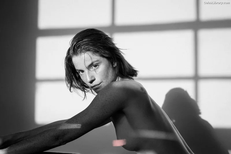 Luca Hollestelle photo 23 of 485